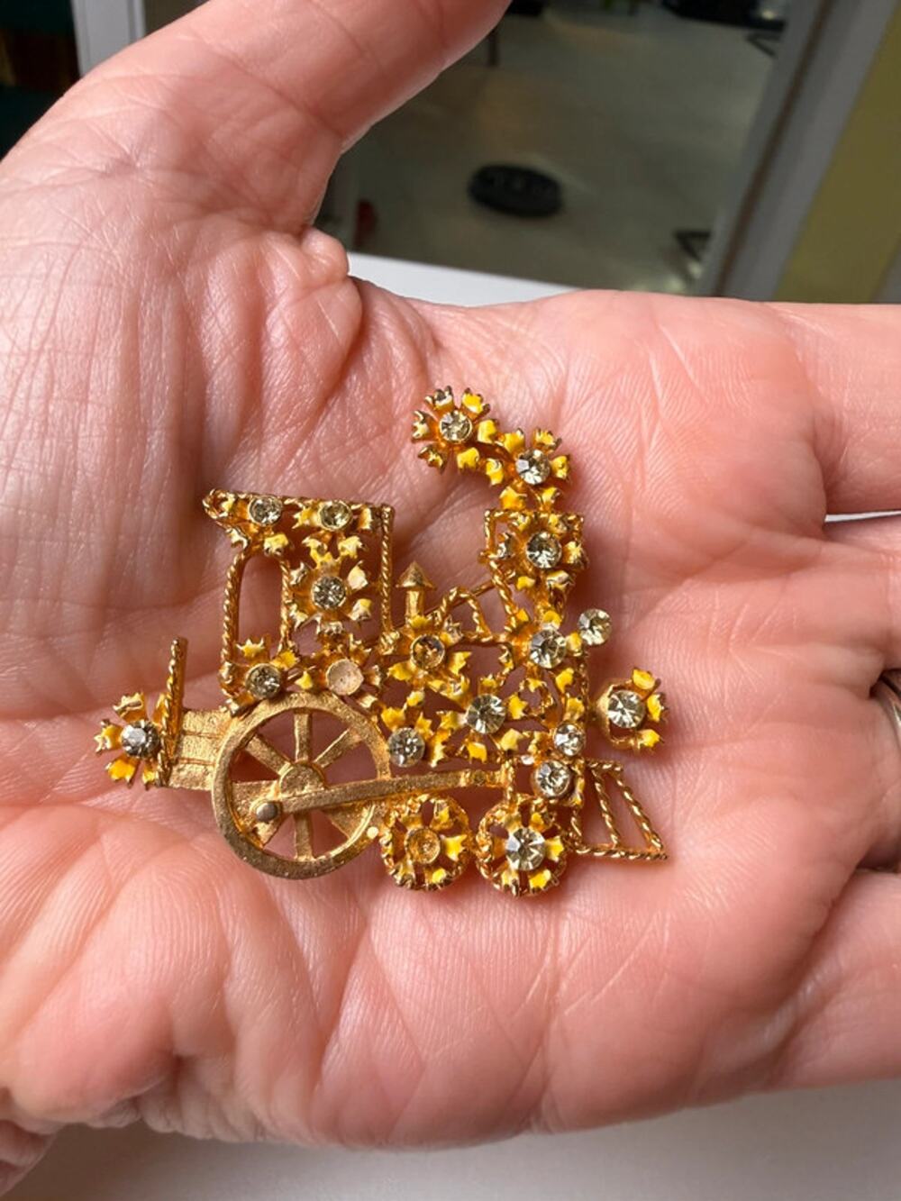 Gold tone train brooch 1.75”